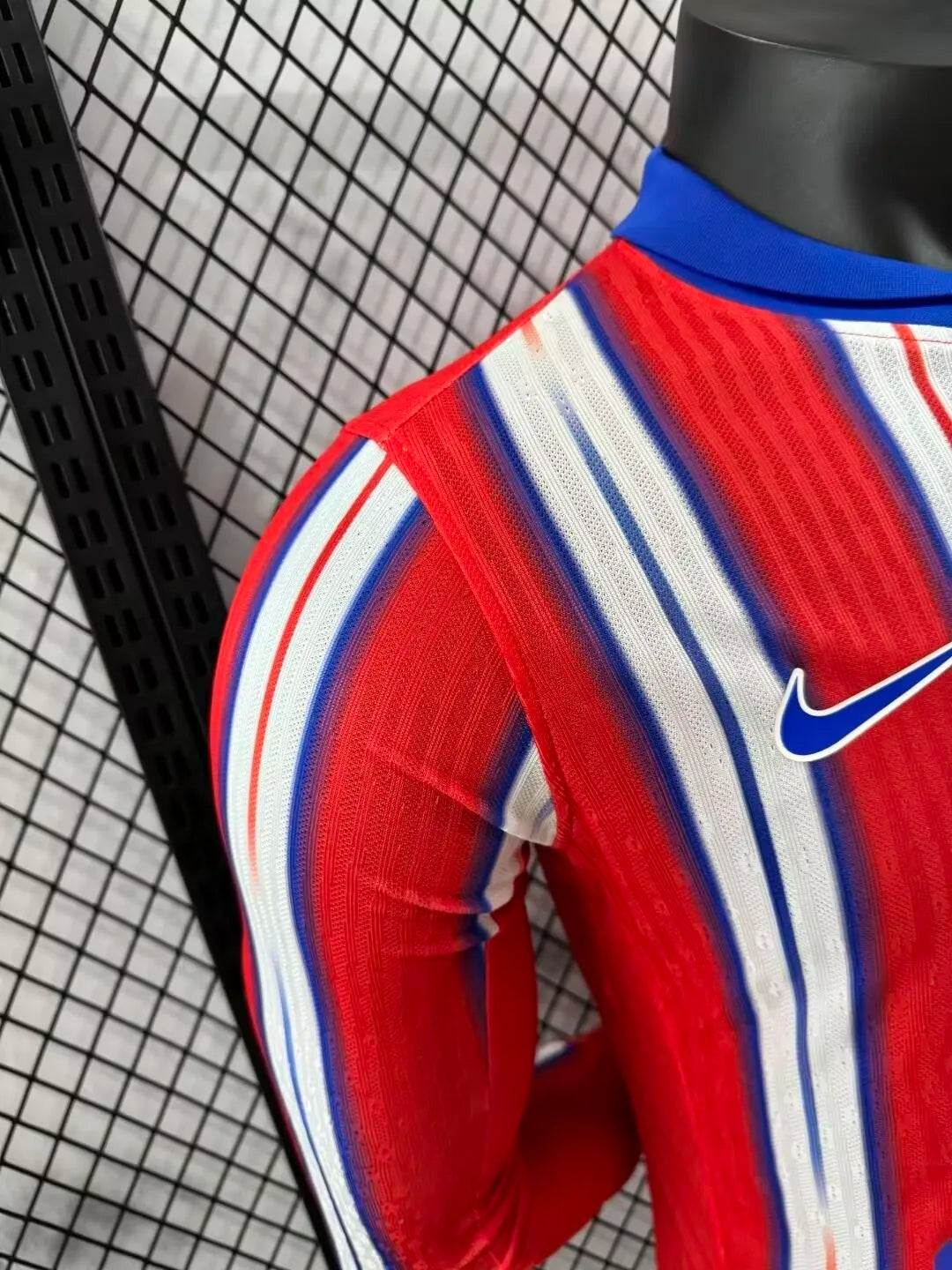 24/25 Atletico Madrid Home Long Sleeve Player 1:1 Quality Soccer Jersey