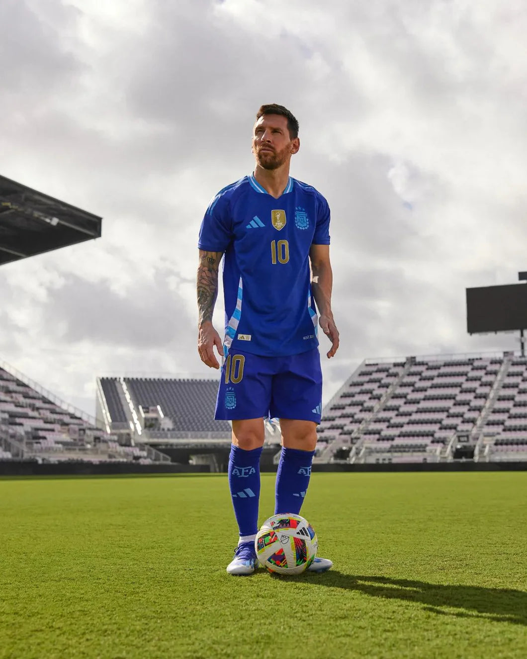 24/25 Argentina Away Player 1:1 Quality Soccer Jersey