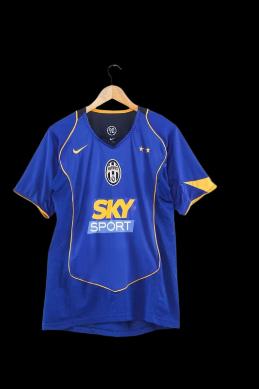 2004/2005 Juventus Away Retro Fans 1:1 Quality Soccer Jersey