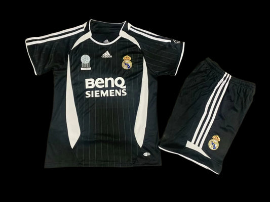 2006/2007 Real Madrid Away Kids Retro 1:1 Quality Soccer Jersey