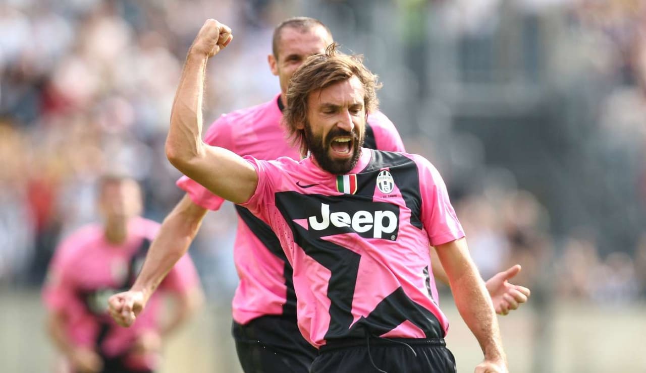 2011-2013 Juventus Pink 1:1 Retro Soccer Jersey