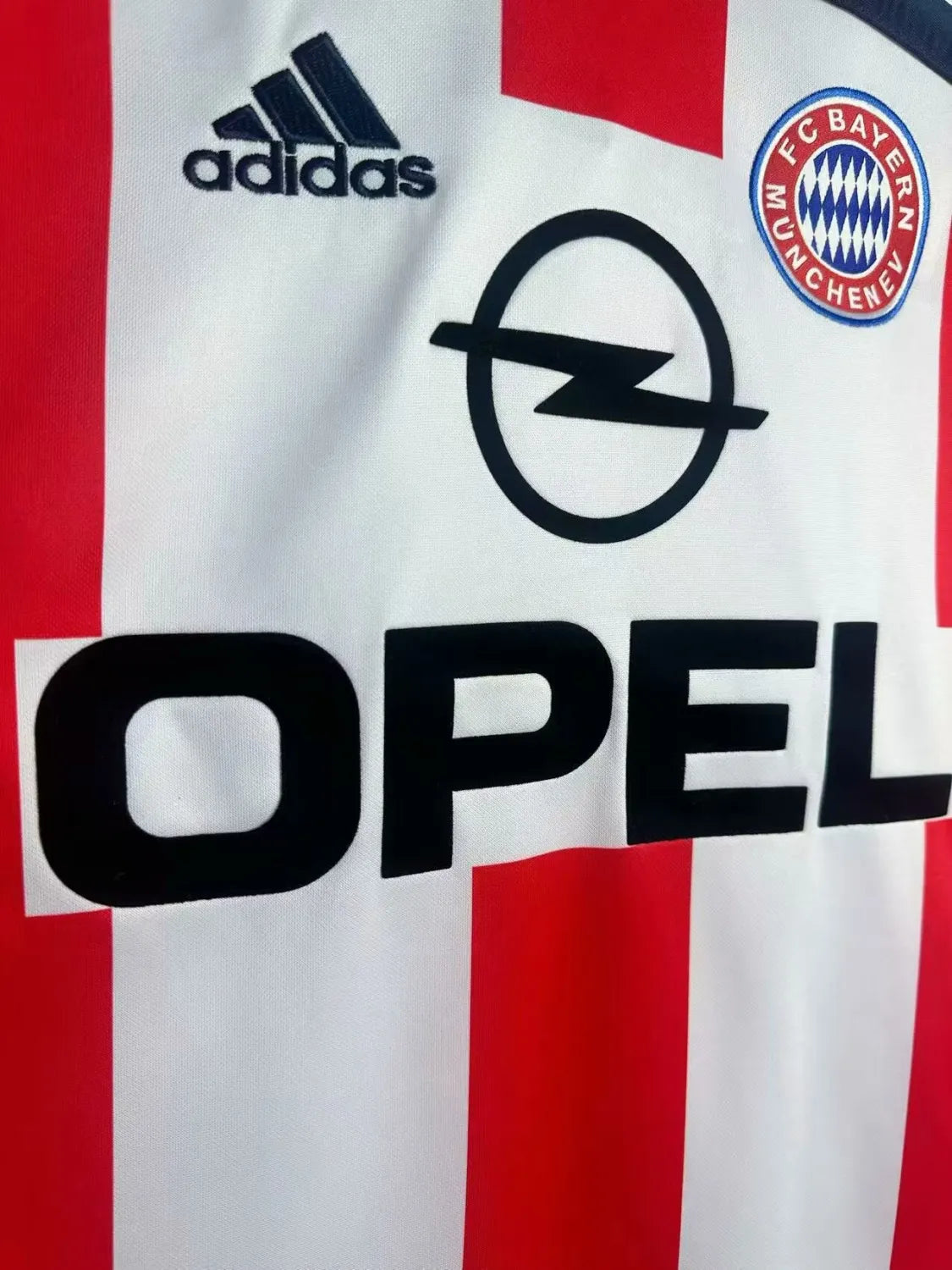 2000/2001 Bayern Munich Away Fans Retro 1:1 Quality Soccer Jersey