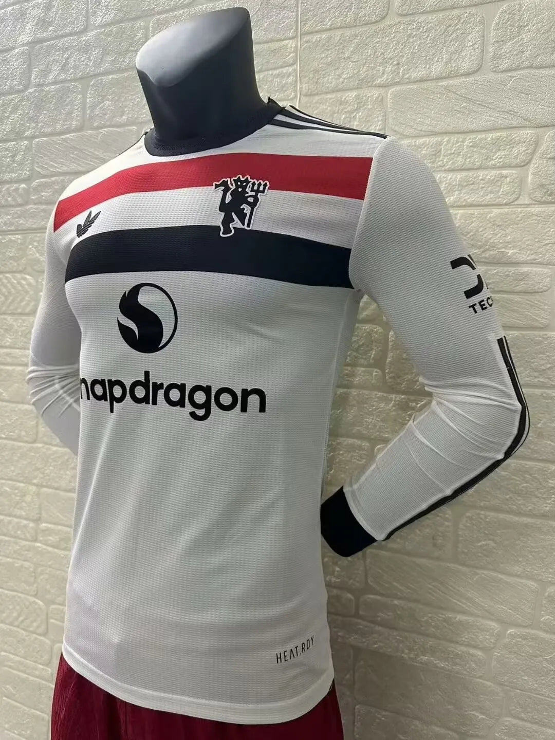24/25 Manchester United Third Long Sleeve Player 1:1 Quality Soccer Jersey