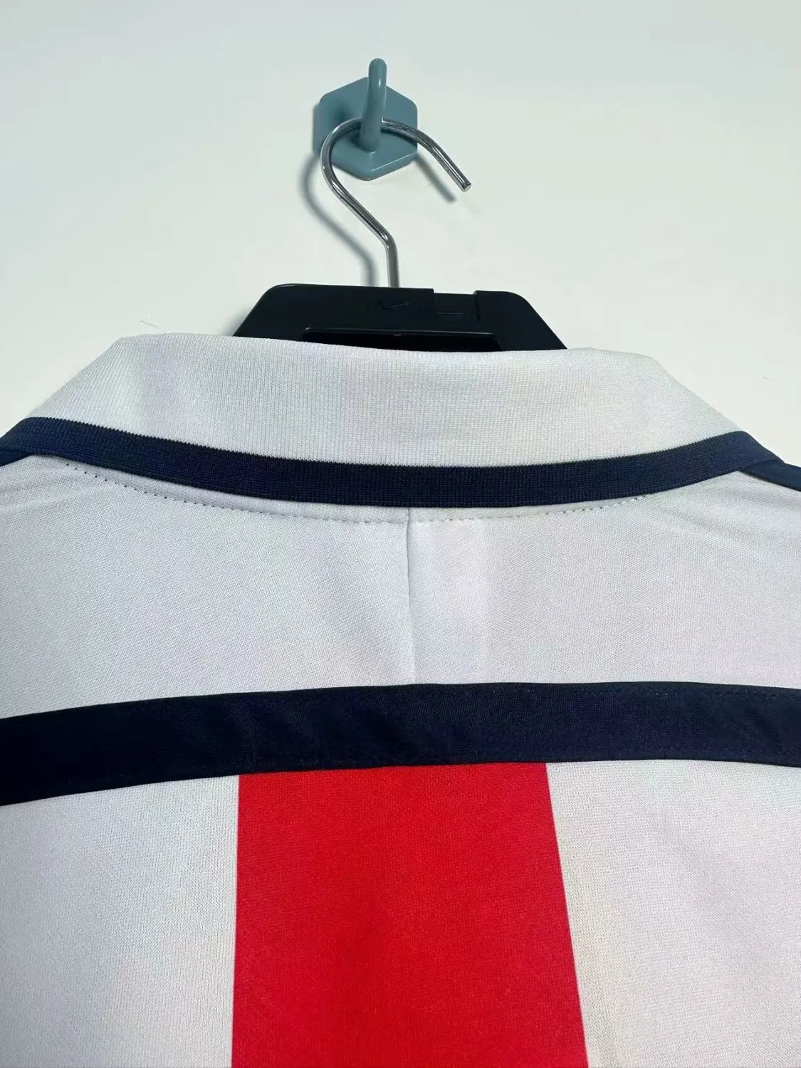 2000/2001 Bayern Munich Away Fans Retro 1:1 Quality Soccer Jersey