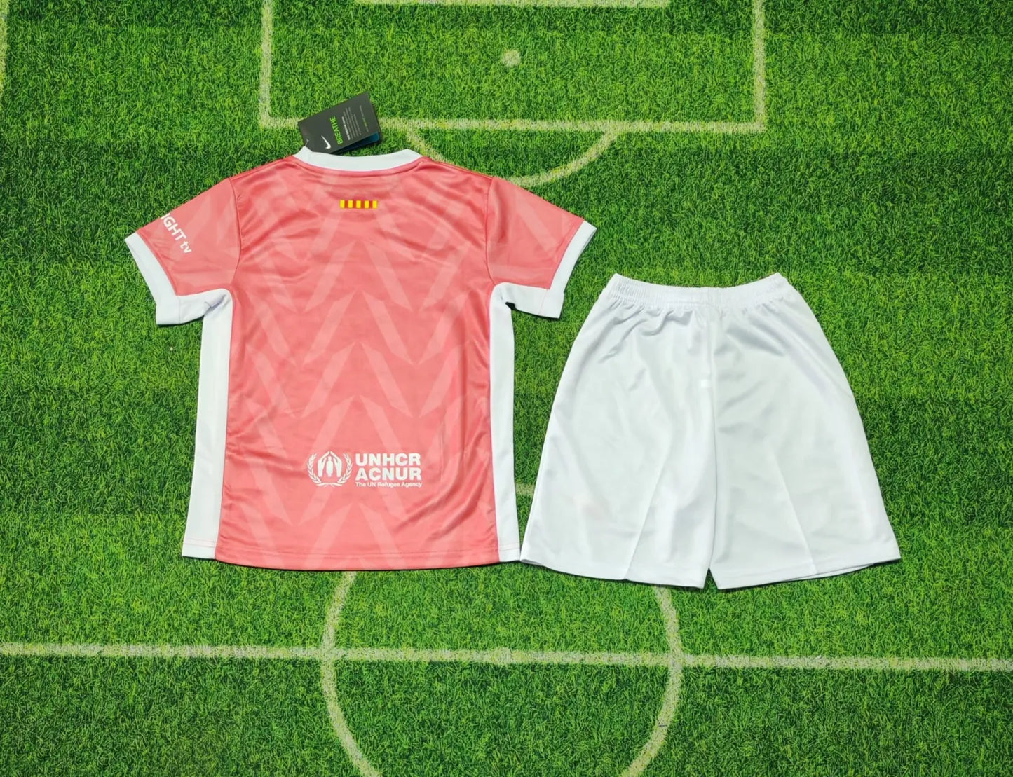 25/26 Barcelona Special Edition Pink Kids Kits 1:1 Quality Soccer Jersey