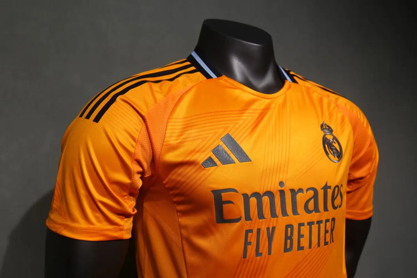 24/25 Real Madrid Away Player 1:1 Quality Soccer Jersey