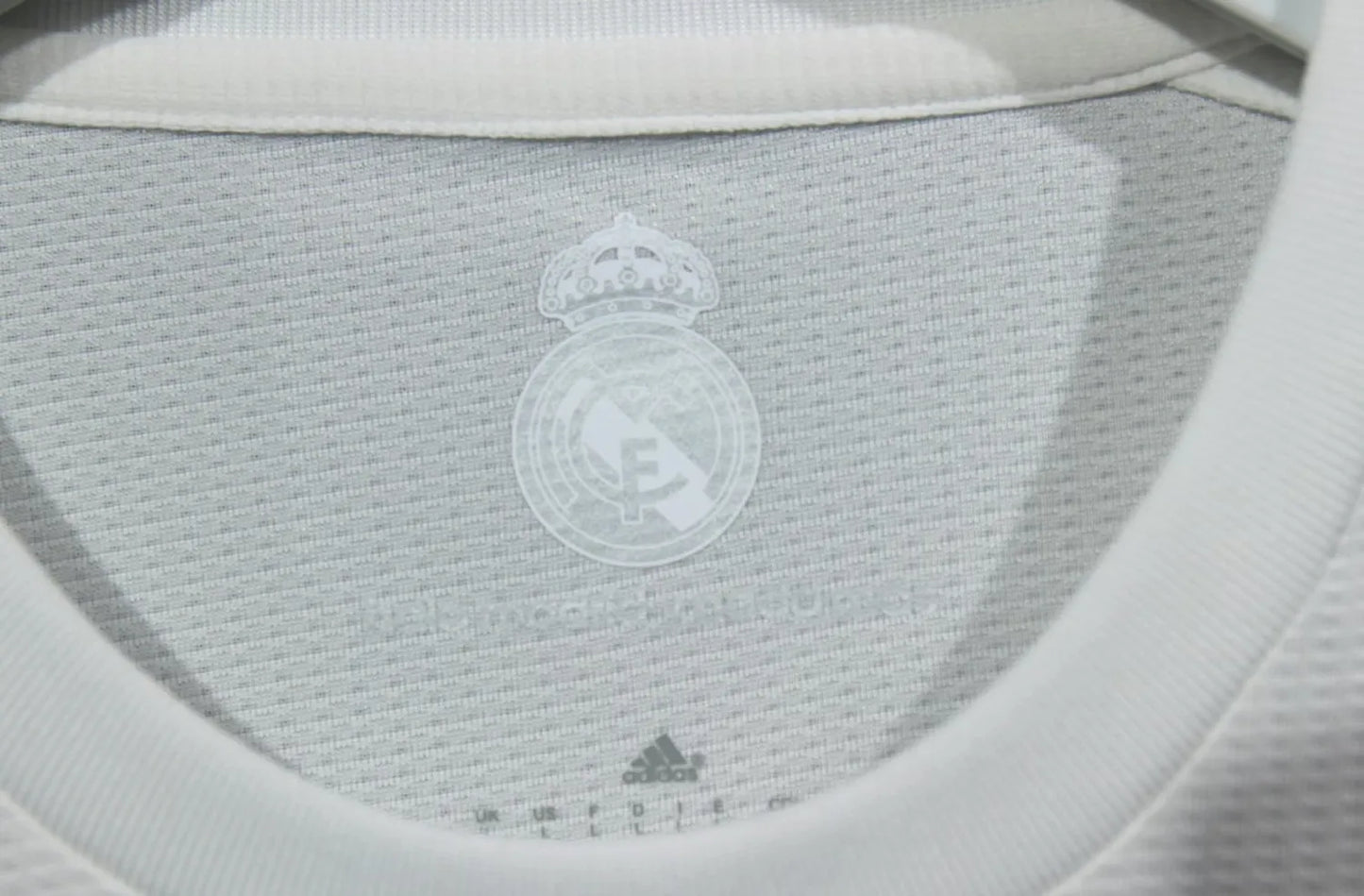 2015/2016 Retro Real Madrid Home Long Sleeve Player 1:1 Quality Soccer Jersey