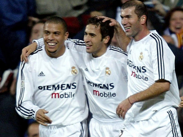 2002/2003 Real Madrid Home Long Sleeve 1:1 Quality Retro Soccer Jersey