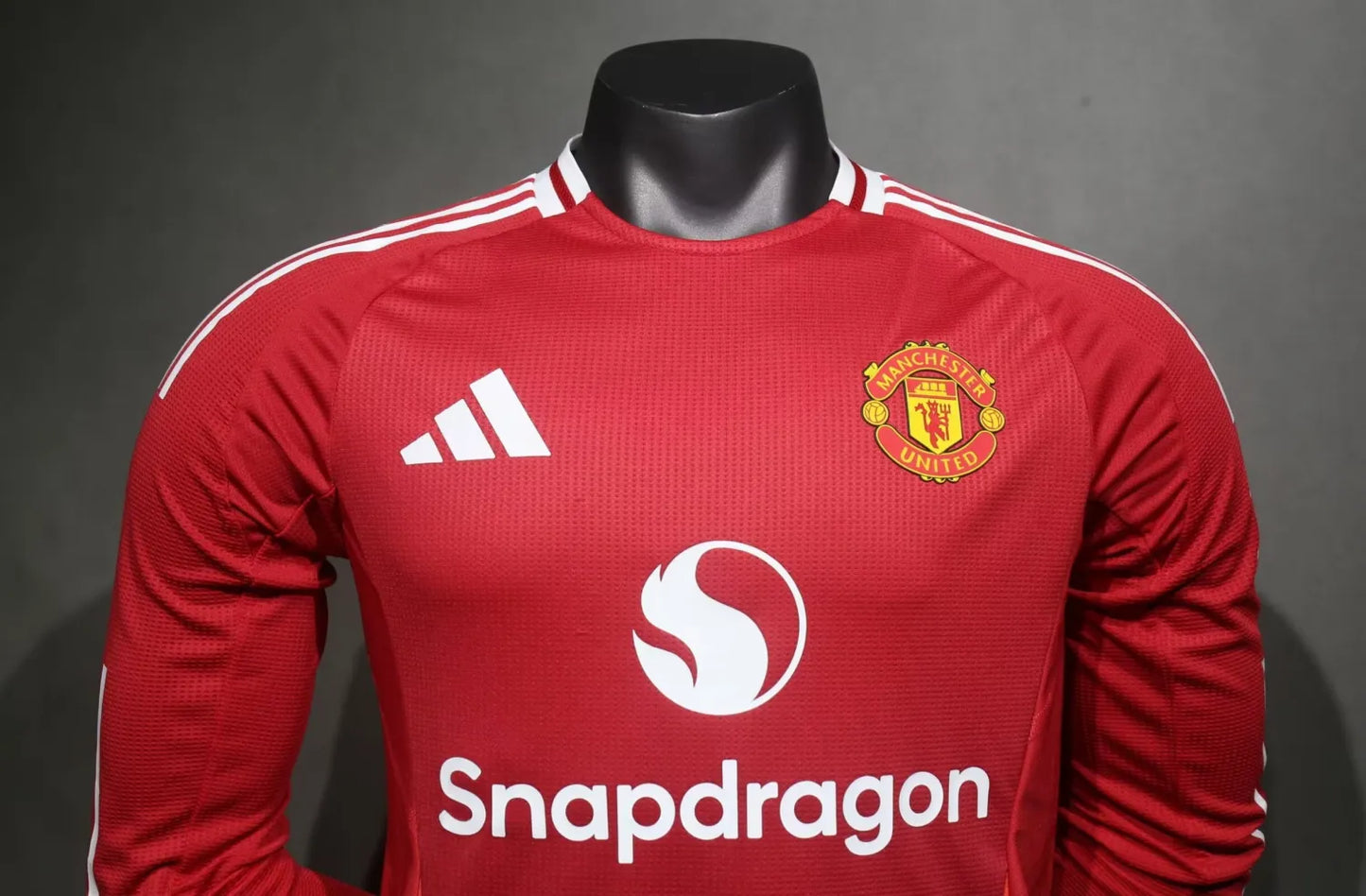 24/25 Manchester United Home Red Long Sleeve Player 1:1 Quality Soccer Jersey
