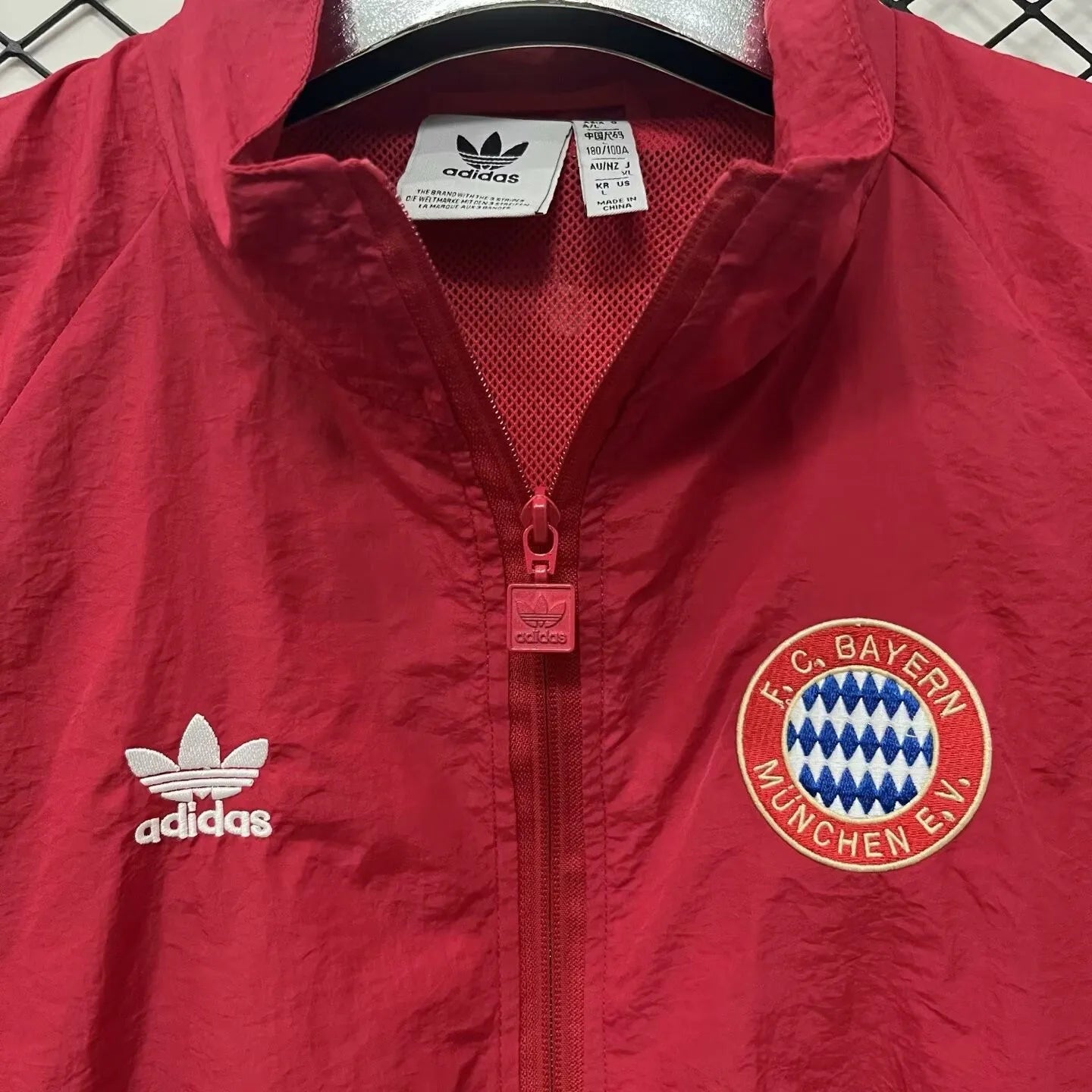 25/26 Bayern Munich Retro Red Windbreaker