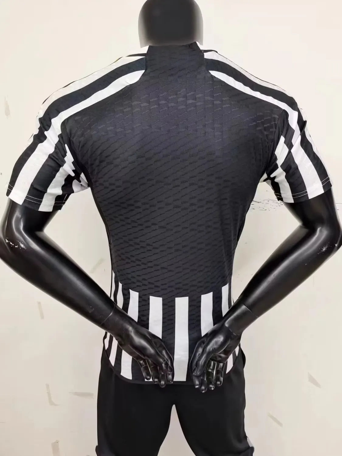 23/24 Juventus Black White Player Version 1:1 Quality Soccer Jersey
