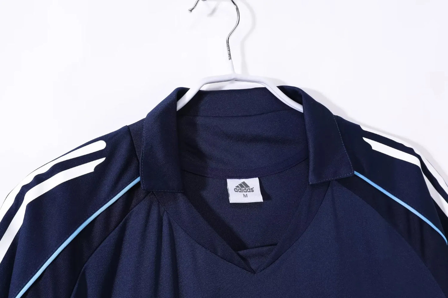 2005/2006 Real Madrid Away Retro 1:1 Quality Soccer Jersey