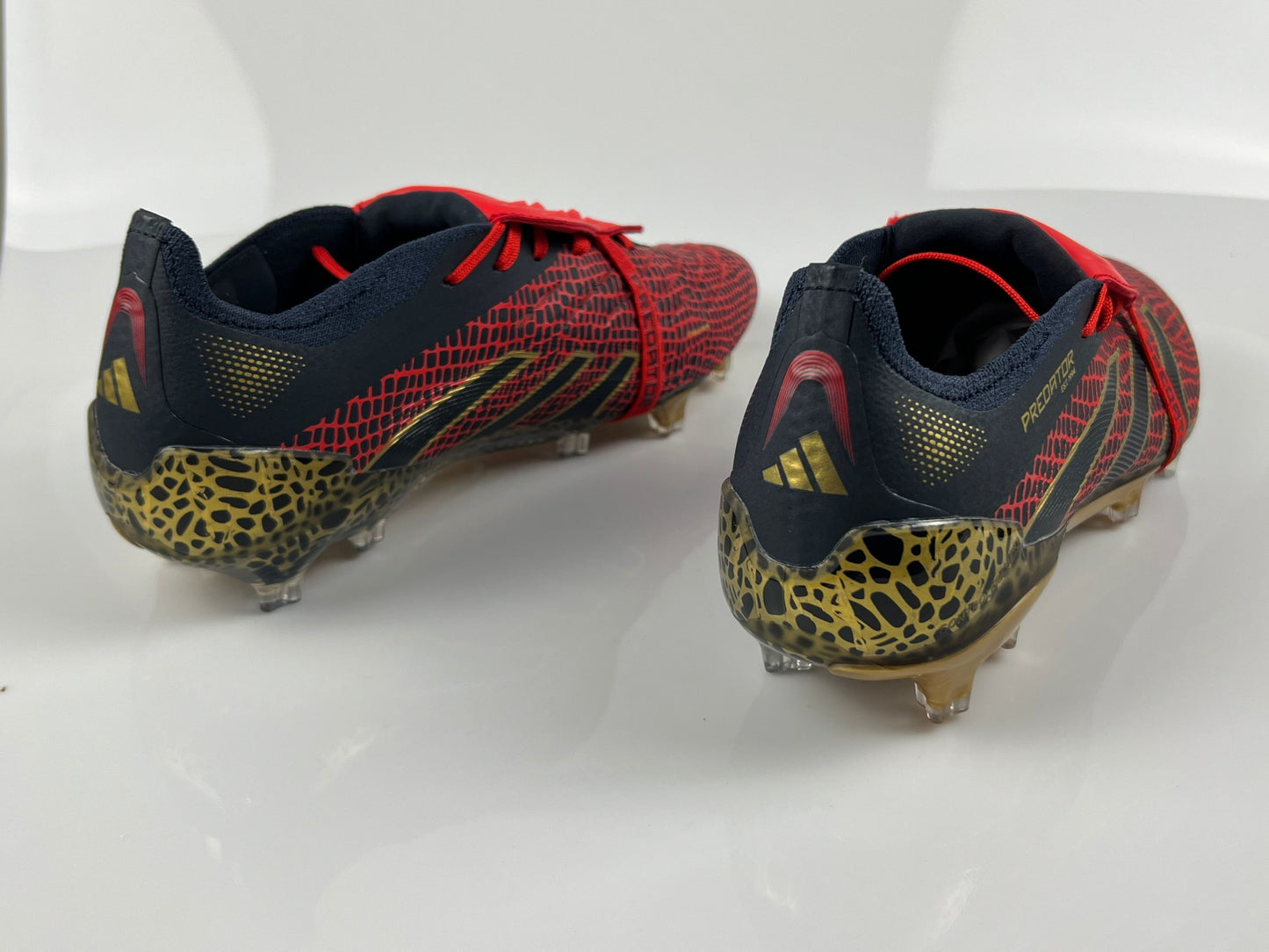 PREDATOR ACCURACY FG