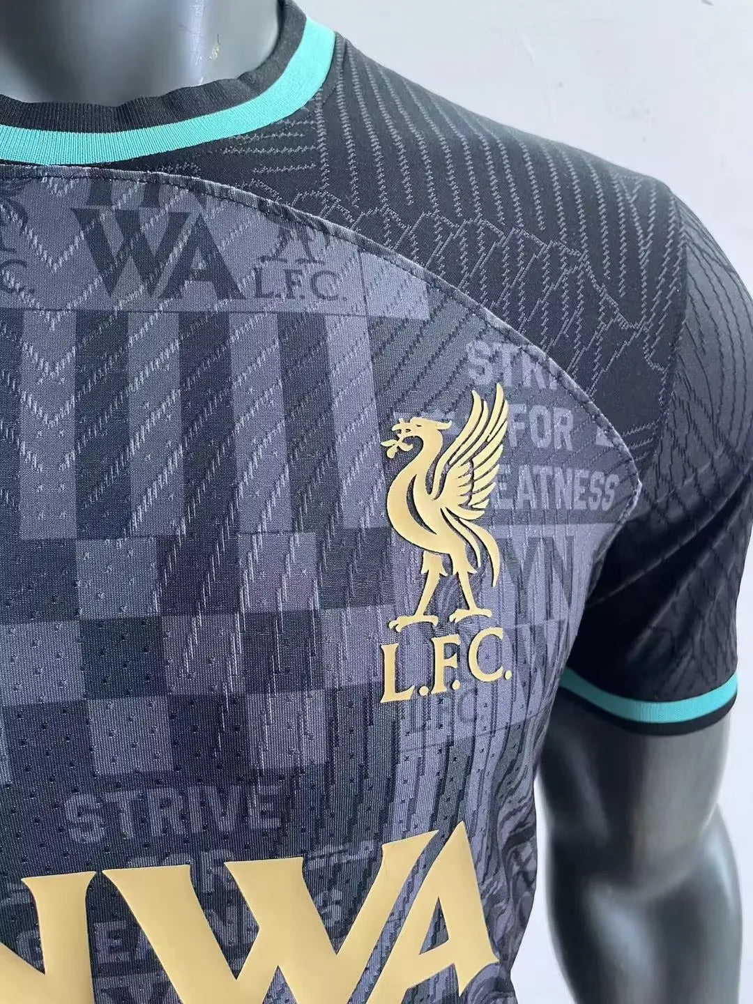 23/24 LeBron Jame x Liverpool Black Player 1:1 Quality Training Jersey