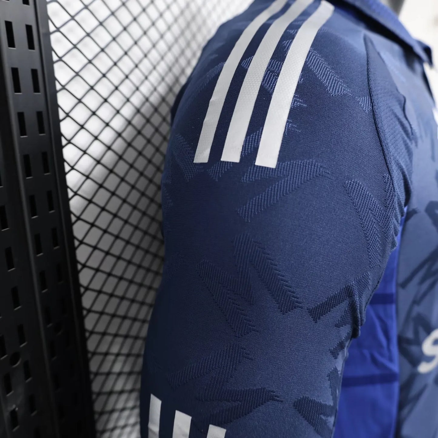 24/25 Manchester United Away Blue Long Sleeve Player 1:1 Quality Soccer Jersey