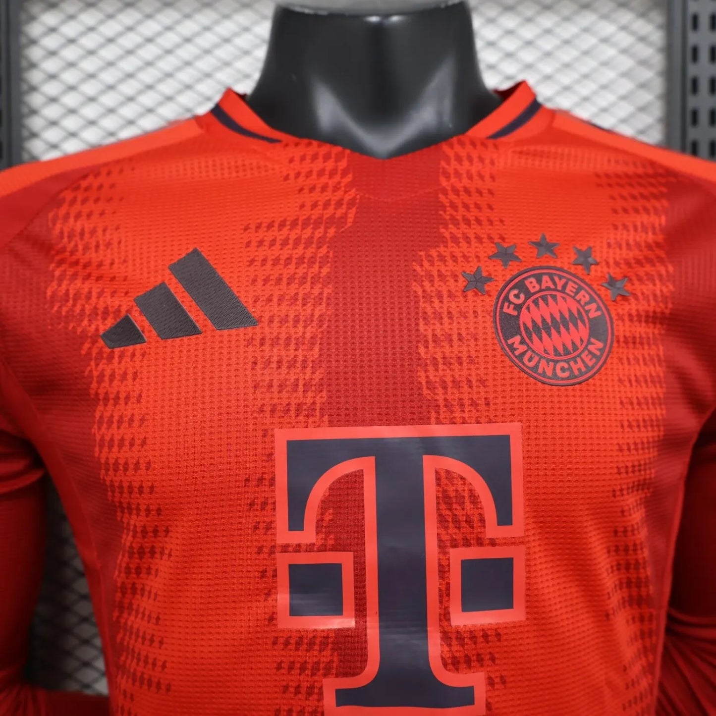 24/25 Bayern Munich Home Red Long Sleeve Player 1:1 Quality Soccer Jersey
