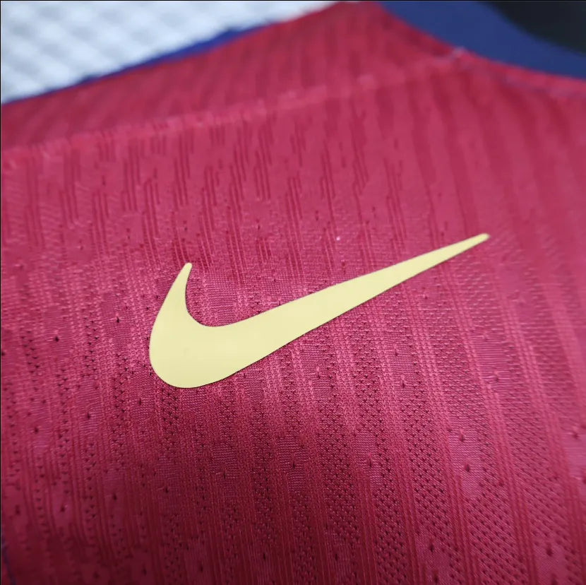 24/25 Barcelona Home Long Sleeved Player 1:1 Quality Soccer Jersey