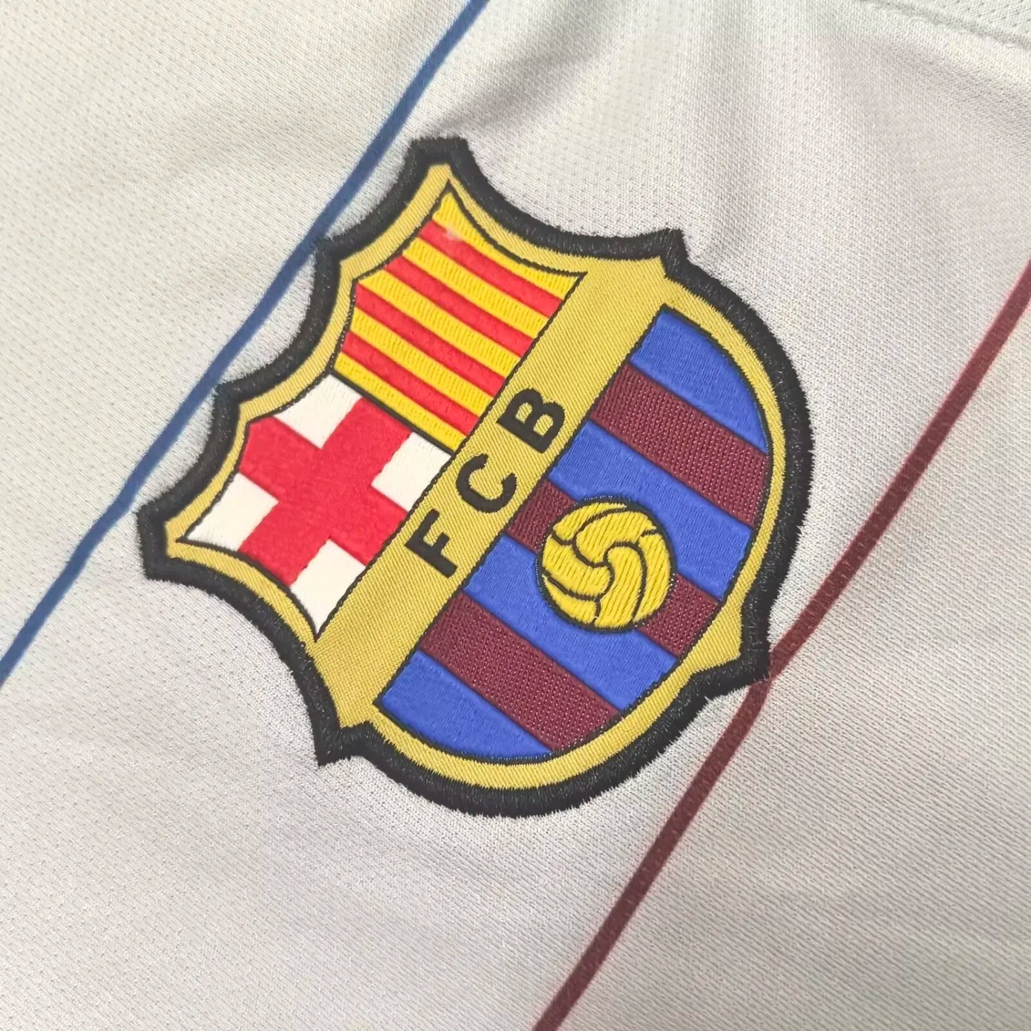 2003/2004 Barcelona Away Fans 1:1 Quality Retro Soccer Jersey
