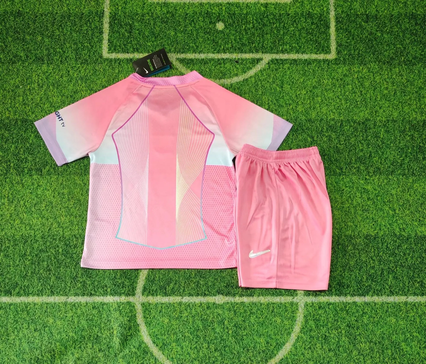 25/26 Barcelona Special Edition Pink Kids Kits 1:1 Quality Soccer Jersey