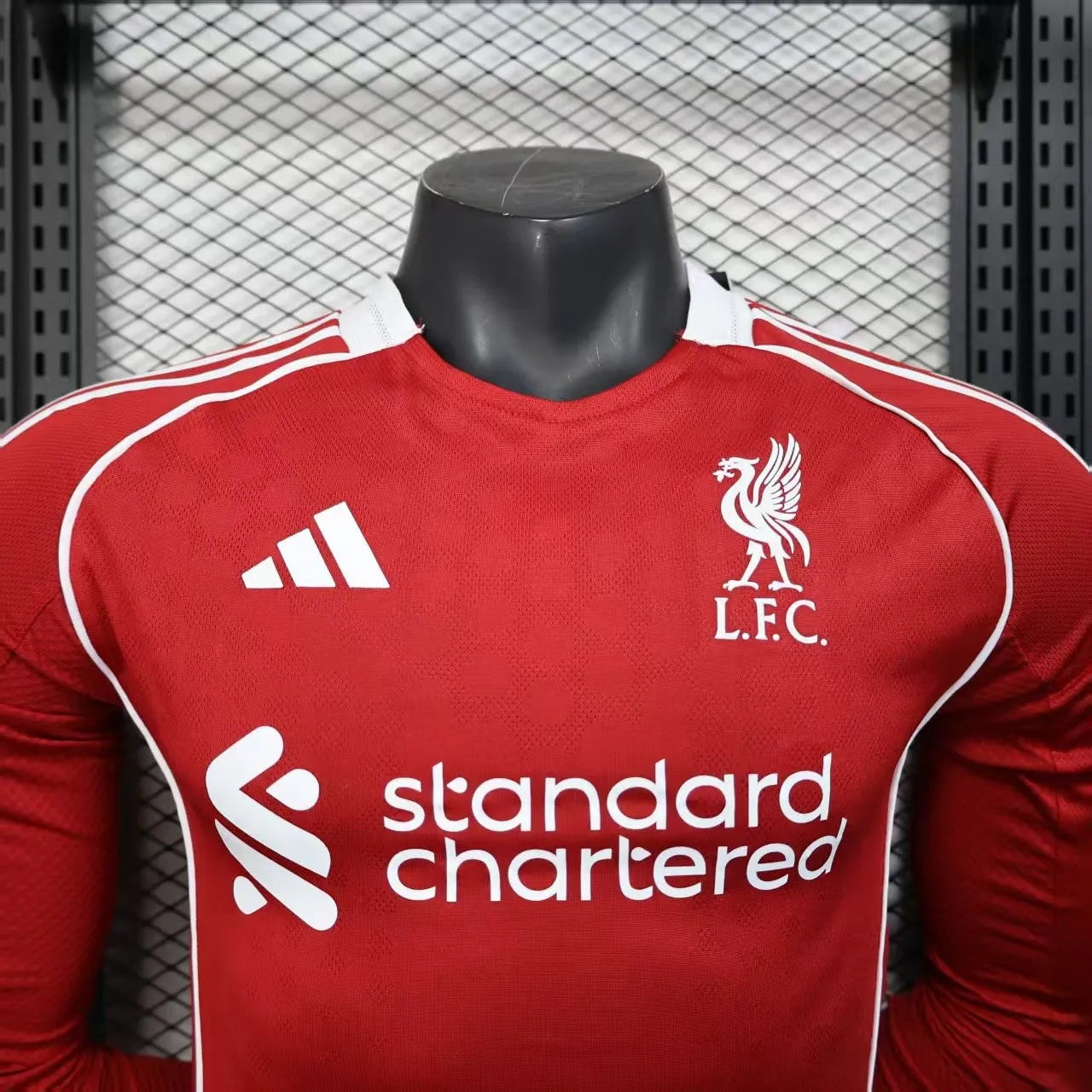 25/26 Liverpool Home Red Long Sleeve Player 1:1 Quality Soccer Jersey