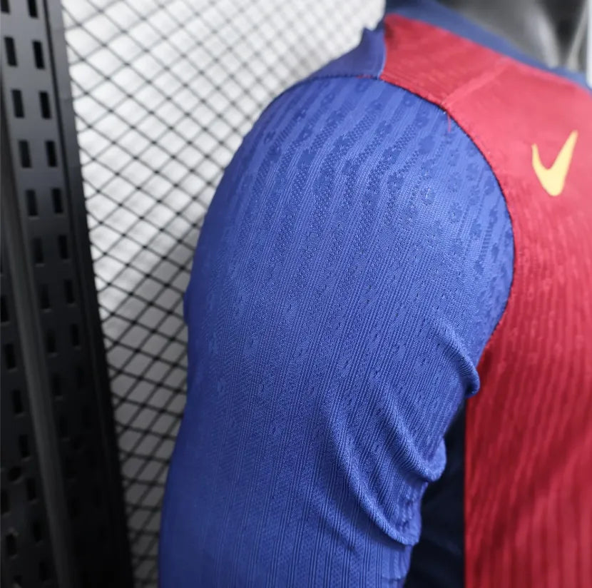 24/25 Barcelona Home Long Sleeved Player 1:1 Quality Soccer Jersey