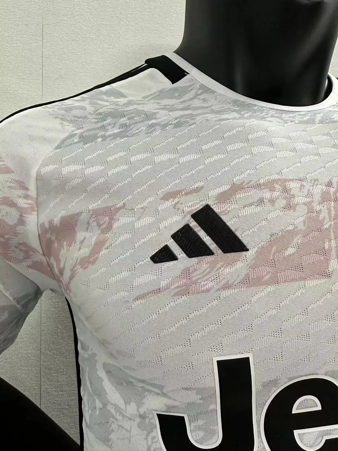 23/24 Juventus Home White Player Version 1:1 Quality Soccer Jersey