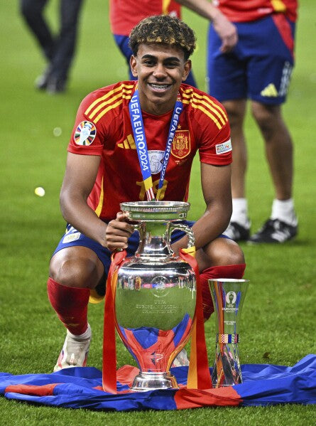 24/25 Spain Home Player 1:1 Quality Soccer Jersey