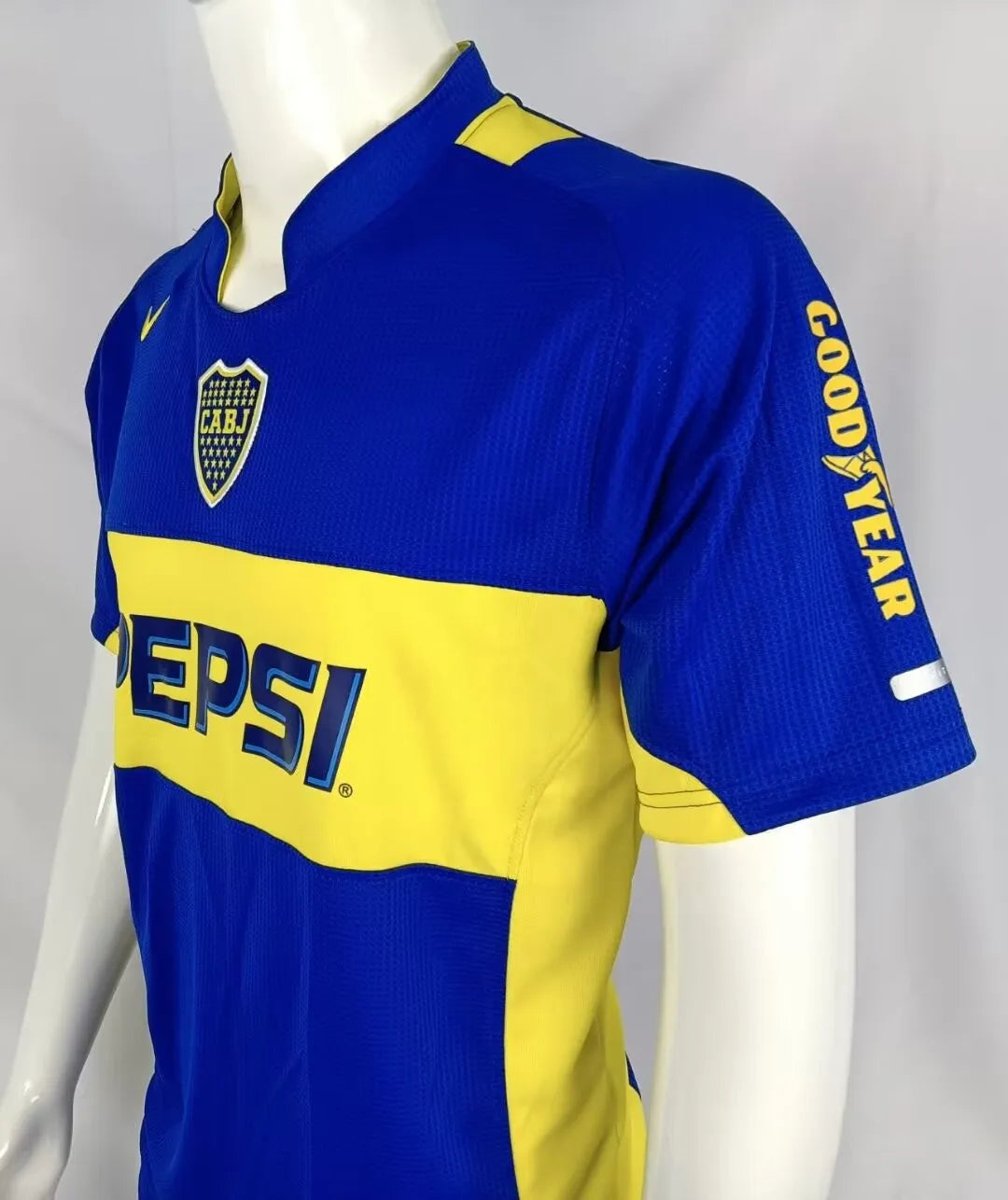 2004/2005 Boca Home Fans 1:1 Quality Retro Soccer Jersey