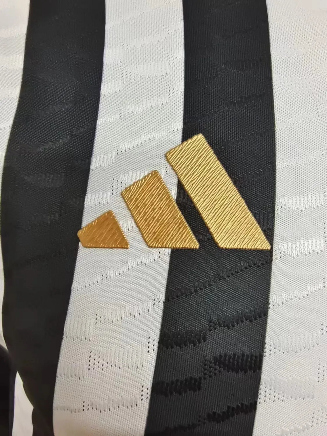 23/24 Juventus Black White Player Version 1:1 Quality Soccer Jersey
