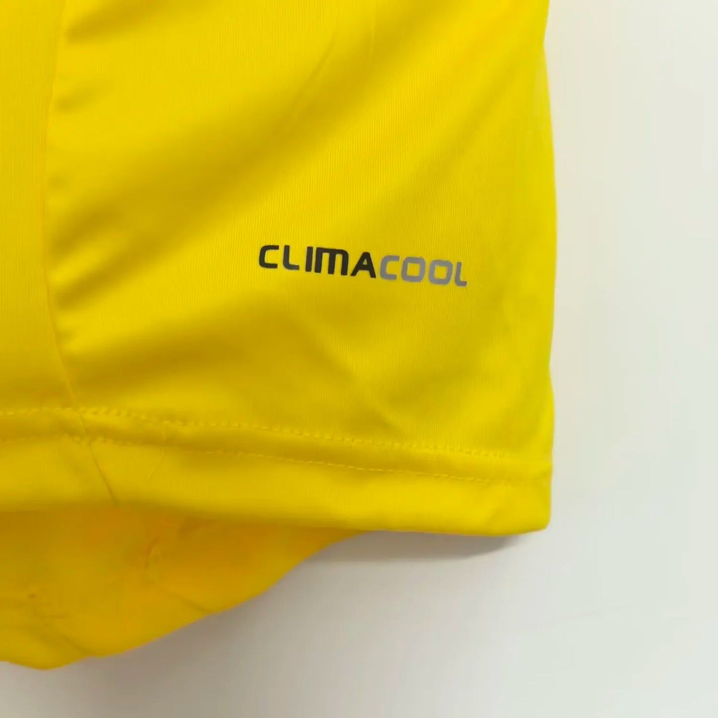 2011/2012 Real Madrid Goalkeeper Retro 1:1 Quality Soccer Jersey