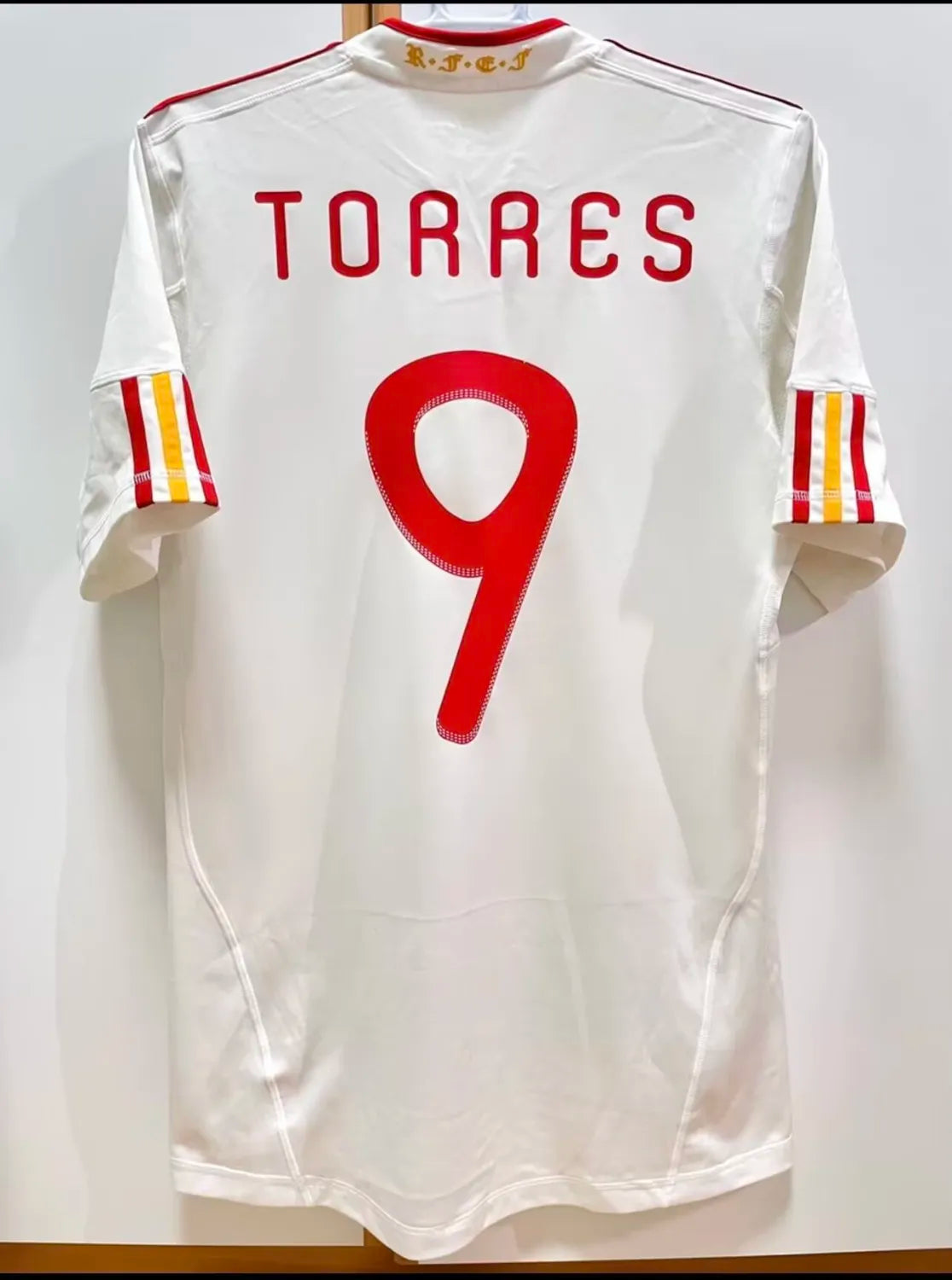 2011/2012 Spain Away Fans 1:1 Quality Retro Soccer Jersey