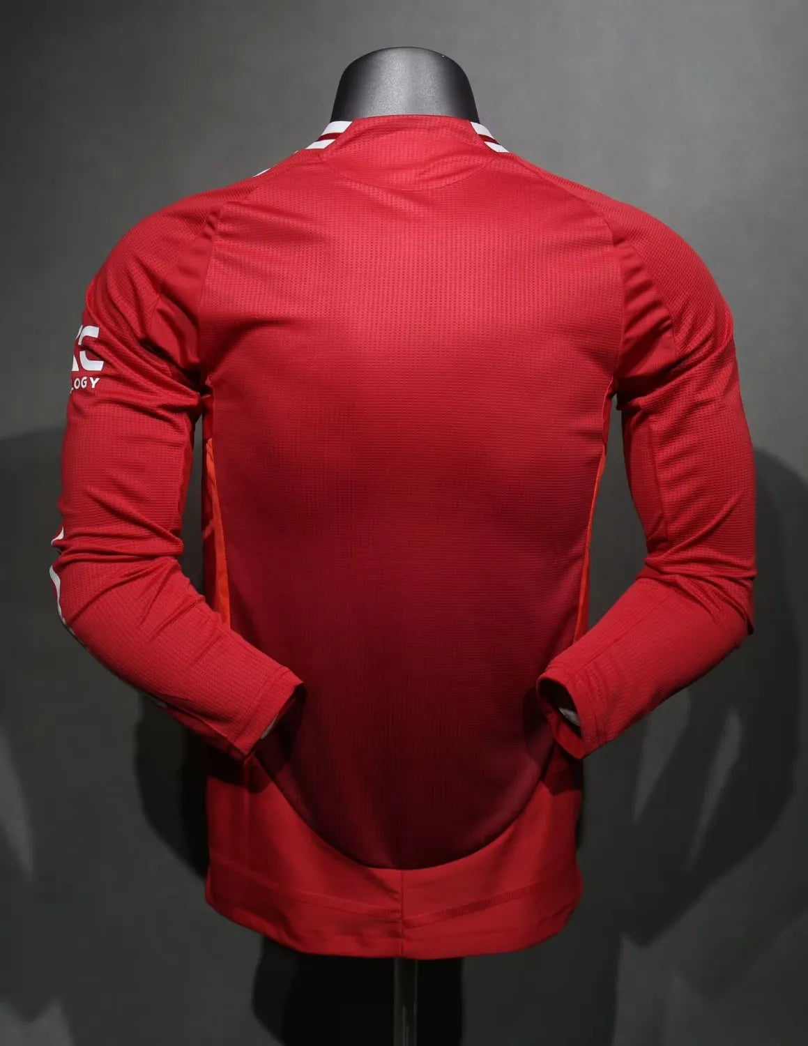 24/25 Manchester United Home Red Long Sleeve Player 1:1 Quality Soccer Jersey