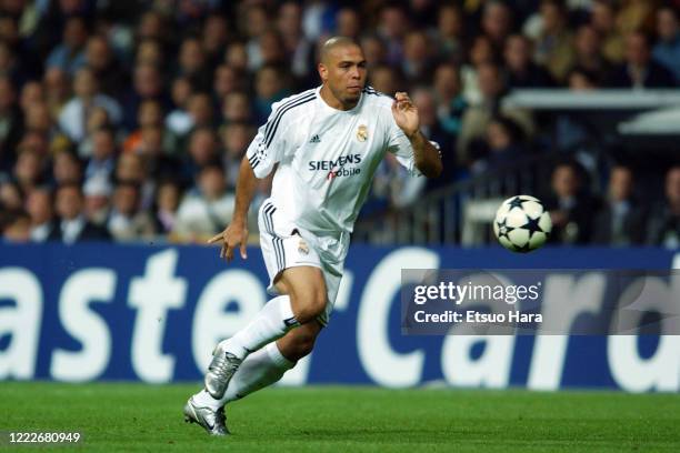 2003/2004 Real Madrid Home Fans 1:1 Quality Retro Soccer Jersey