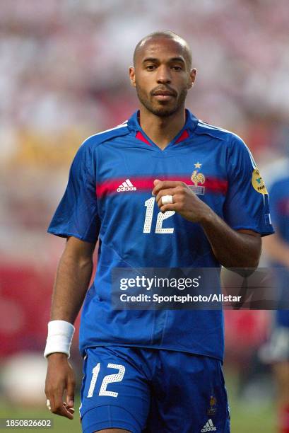 2004 France Home Fans Retro 1:1 Quality Soccer Jersey