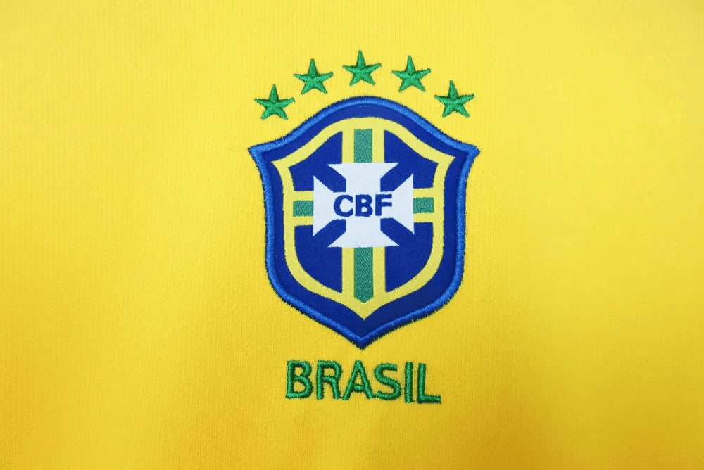 2004 Brazil Home 1:1 Quality Retro Soccer Jersey