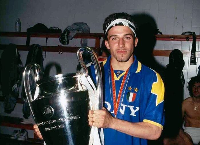 1995-1996 Juventus Away 1:1 Quality Retro Soccer Jersey