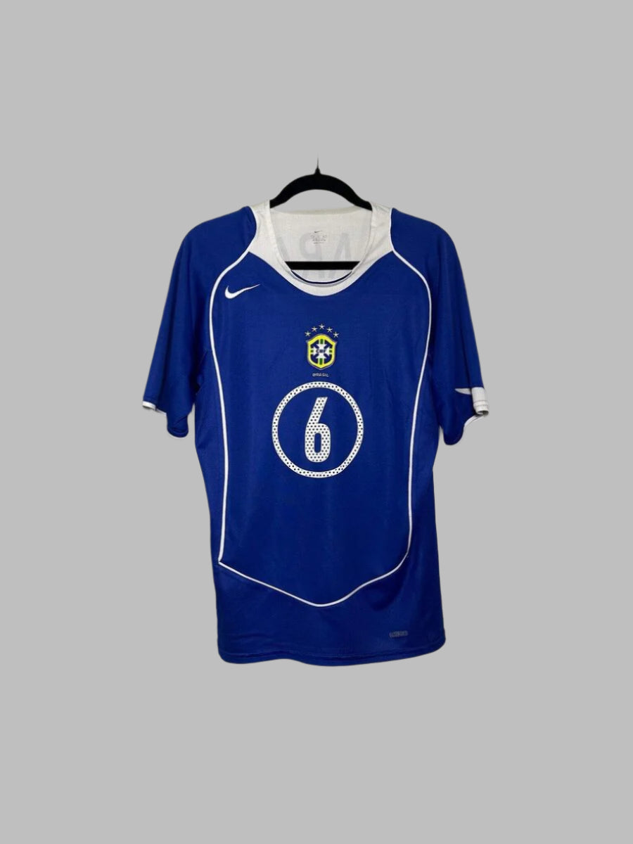 2004-2005 Brazil Away Retro Soccer Jersey